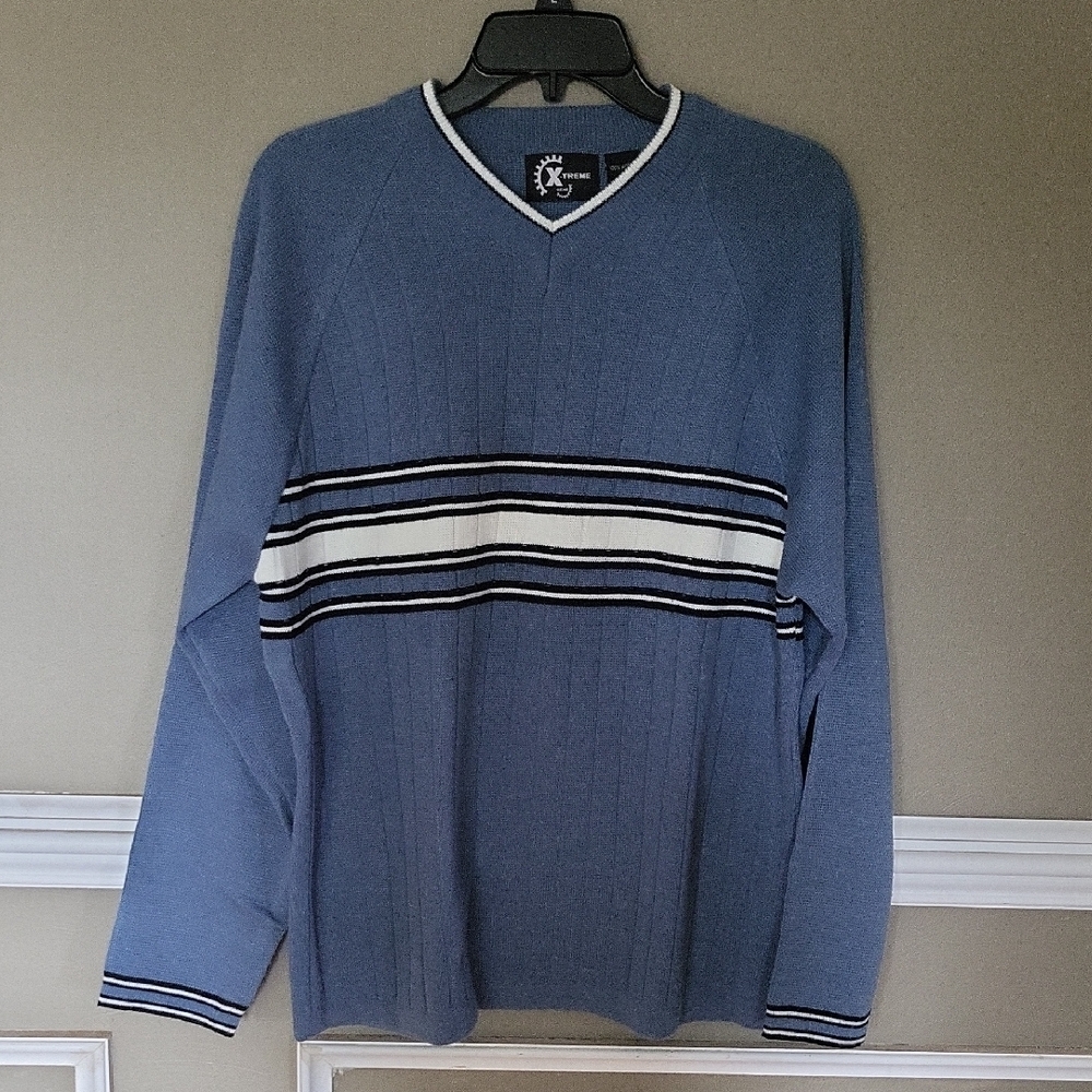 Classic V-Neck Sweater in Blue with Stripes Size Large